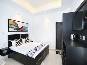 OYO 13307 Home Luxury Stay Shoghi