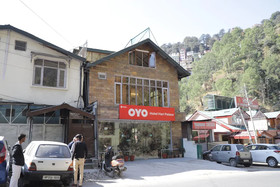 OYO 22806 Flagship Hari Palace