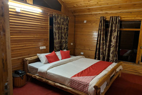 OYO 24294 Pahuna Upvan