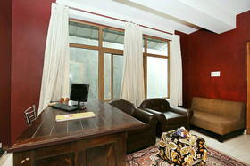 OYO Home 10902 Vintage
