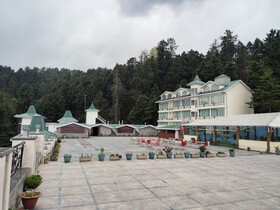 Royal Tulip Shimla - Kufri Hills