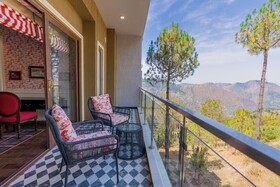 The Manor Luxury Hotel