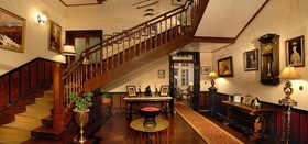 Woodville Palace Hotel