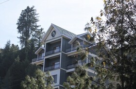 Hotel AJ Himalayan
