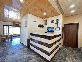Hotel AJ Himalayan