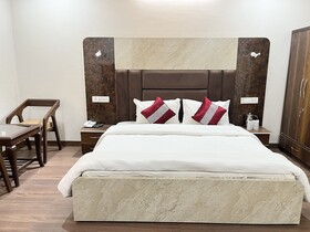 Hotel AJ Himalayan