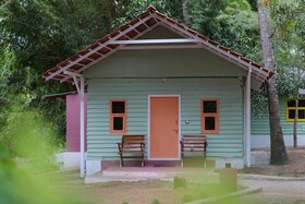 Commune 18 Resort
