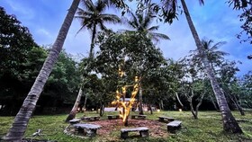 Commune 18 Resort