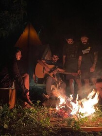 Commune 18 Resort