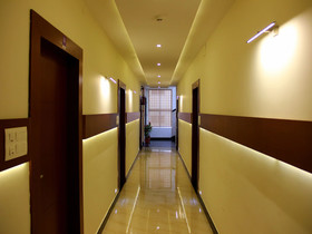 Hotel Rajmahal Orchid By OYO Rooms
