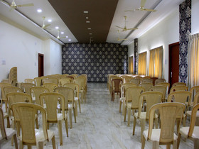 Hotel Rajmahal Orchid By OYO Rooms