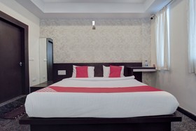 Silver Suites by OYO