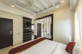 Silver Suites by OYO