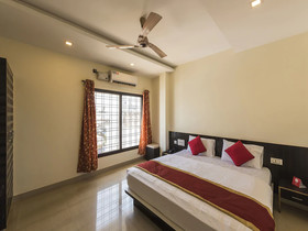 Sri Venkatesha Residency By OYO Rooms