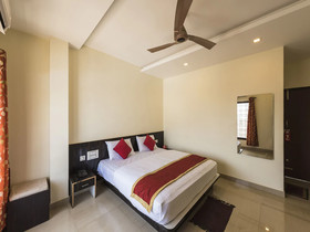 Sri Venkatesha Residency By OYO Rooms