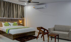 Treebo Trend Lucent The Homely Stay