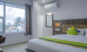 Treebo Trend Lucent The Homely Stay