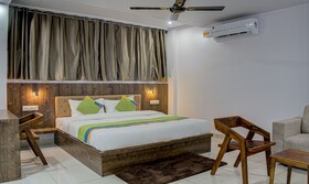 Treebo Trend Lucent The Homely Stay
