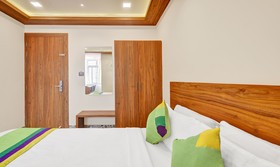 Treebo Trip Shreys Inn Vijayapura, Chikmagalur