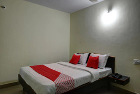 Vishnu Residency By OYO Rooms