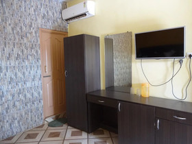 Gold India Beach Resort