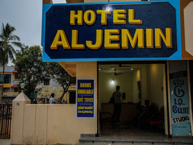 OYO 26646 Hotel Aljemin