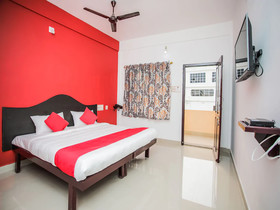 OYO 26646 Hotel Aljemin