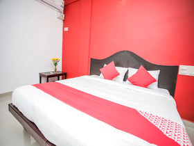 OYO 26646 Hotel Aljemin