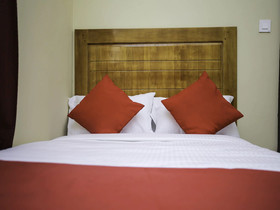 Sri Subbiah Inn By OYO Rooms