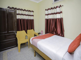 Sri Subbiah Inn By OYO Rooms