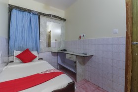 Hotel Hill View by OYO Rooms