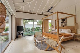 Over Water Villas - Rumah Hutan