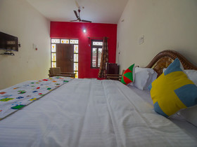 OYO Home 14644 Riverview Studio