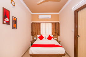 Bluemoon Check-Inn By OYO Rooms