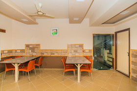 Bluemoon Check-Inn By OYO Rooms