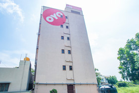 Bluemoon Check-Inn By OYO Rooms
