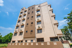 Bluemoon Check-Inn By OYO Rooms