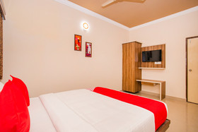 Bluemoon Check-Inn By OYO Rooms
