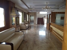 Hotel Ambika International by OYO Rooms