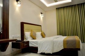 Hotel Ambika International by OYO Rooms