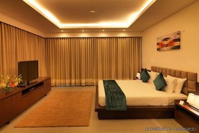 Twenty Four Hotel