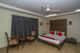 Agi Dynasty Suites By OYO Rooms