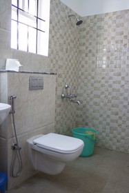 Aira Apartments by OYO Rooms