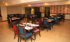 Akshaya Aura