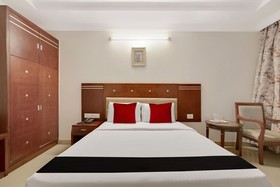 Amethyst Business Hotel by OYO Rooms