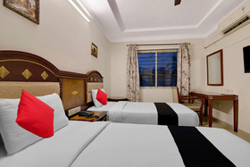 Amethyst Business Hotel by OYO Rooms