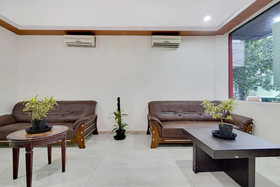 Amethyst Business Hotel by OYO Rooms