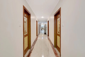 Amethyst Business Hotel by OYO Rooms