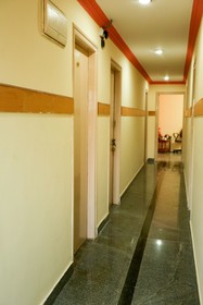 Ample Inn