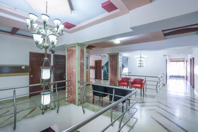 Aura Inn by OYO Rooms